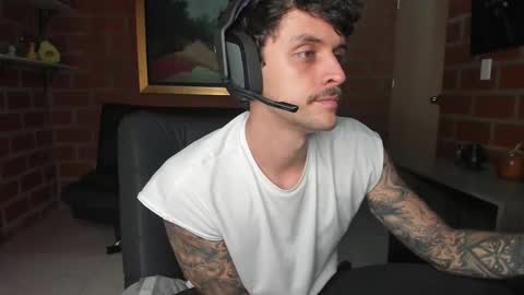 Daniele Bunny online show from 11/21/25, 08:40