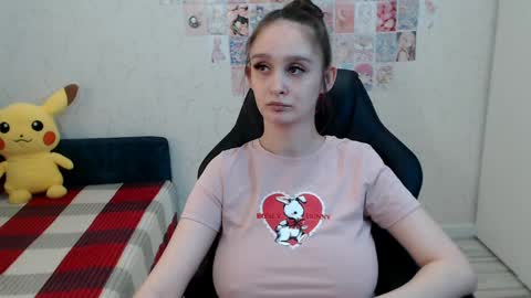 Daniella Martin online show from 04/01/26, 11:11