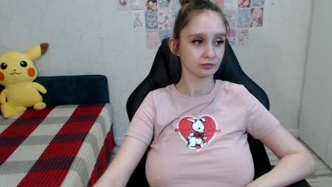 Daniella Martin online show from 04/05/26, 12:35