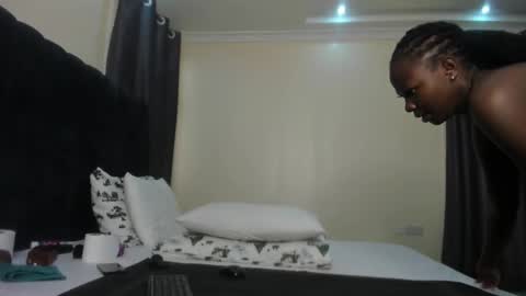 Snapshot of danielle_rock chatting on 02/12/25, 05:58 danielle_rock online show from 02/12/25, 05:58