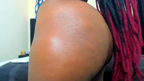 Snapshot of danielle_rock chatting on 03/11/25, 07:14 danielle_rock online show from 03/11/25, 07:14