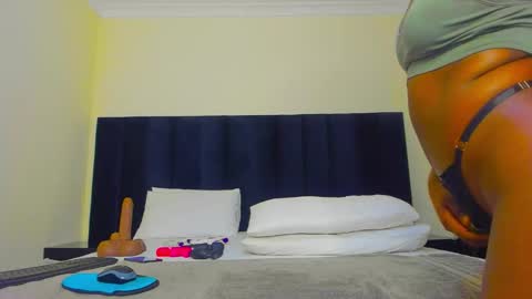 Snapshot of danielle_rock chatting on 09/25/25, 11:58 danielle_rock online show from 09/25/25, 11:58