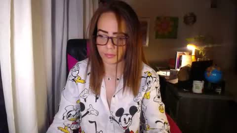 Angie online show from 06/29/26, 05:02