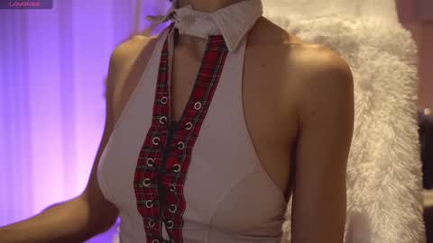 Snapshot of danielle_thomas chatting on 12/21/24, 09:23 Danielle online show from 12/21/24, 09:23