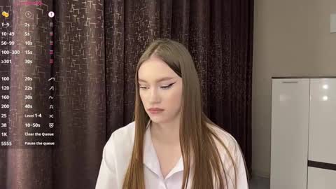 Trisha wanna play  Meow online show from 05/03/26, 07:20