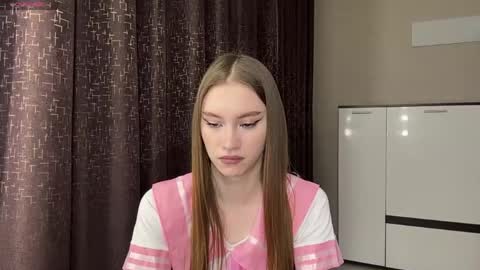 Trisha wanna play  Meow online show from 05/04/26, 06:37