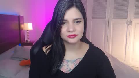 Snapshot of daniellerain chatting on 12/16/25, 11:21 daniellerain online show from 12/16/25, 11:21