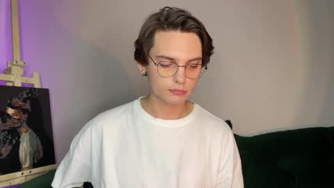 Snapshot of danieltuckerr chatting on 10/01/25, 02:23 danieltuckerr online show from 10/01/25, 02:23