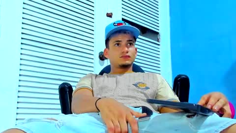 Snapshot of danii_scot chatting on 01/13/25, 04:07 Dani online show from 01/13/25, 04:07