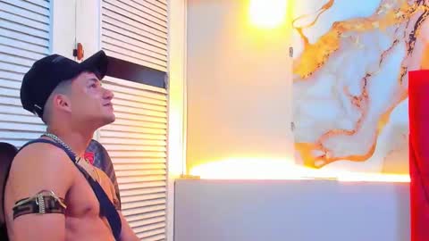 Snapshot of danii_scot chatting on 10/18/25, 04:04 Dani online show from 10/18/25, 04:04