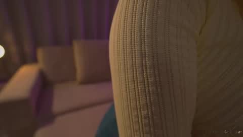      online show from 10/14/25, 10:43