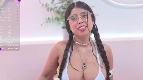 Snapshot of daniilove_ chatting on 06/14/26, 03:41 Danni online show from 06/14/26, 03:41