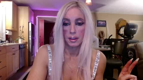 DanikaWhite69 online show from 04/14/26, 02:56