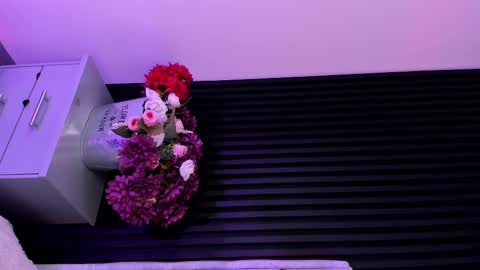 Dani Phonenix online show from 10/29/25, 07:26