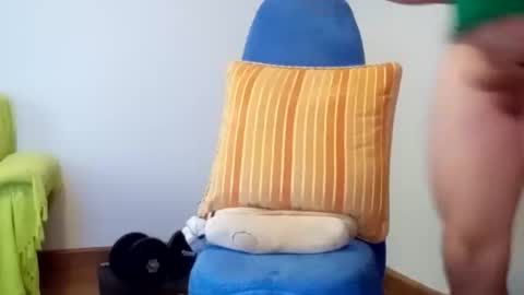 Snapshot of daniroca8 chatting on 12/04/25, 03:43 daniroca8 online show from 12/04/25, 03:43