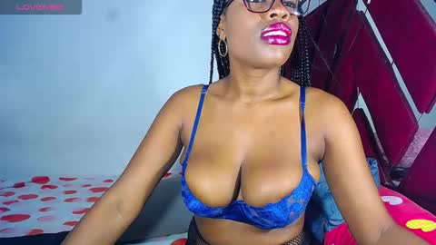 danisabrownn online show from 10/15/25, 01:33