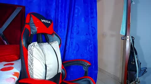 danisabrownn online show from 04/03/26, 06:28