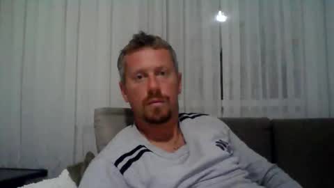 daniel online show from 10/16/25, 02:01