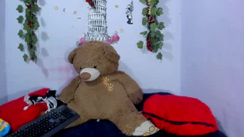 Snapshot of danisecret1 chatting on 05/05/26, 02:08 Dani online show from 05/05/26, 02:08