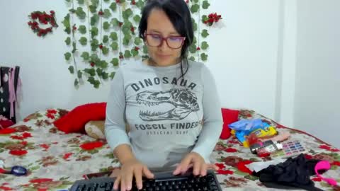 Snapshot of danisecret1 chatting on 05/28/26, 03:15 Dani online show from 05/28/26, 03:15