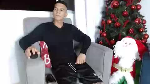 Snapshot of danisex_1 chatting on 01/08/26, 02:25 danisex_1 online show from 01/08/26, 02:25