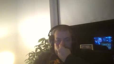 danishman1980 online show from 11/02/25, 09:17