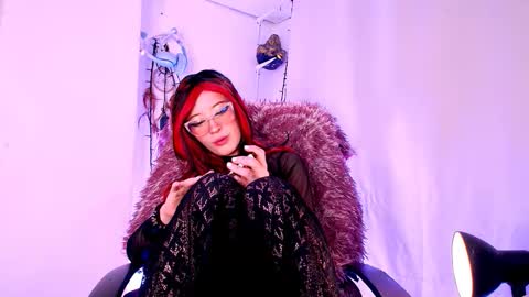 Snapshot of danita_veelz chatting on 10/17/25, 01:09 danita_veelz online show from 10/17/25, 01:09