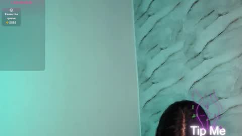 Snapshot of daniwhatson chatting on 12/19/25, 05:36 Dani whatson online show from 12/19/25, 05:36