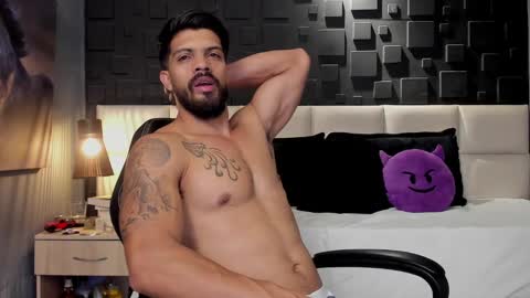 Dann saenz online show from 02/04/25, 02:32