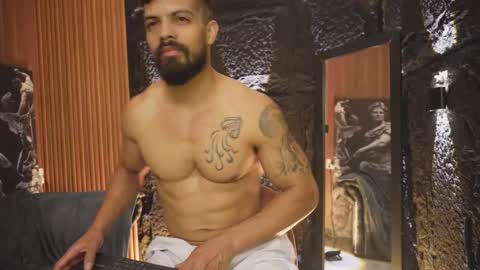 Dann saenz online show from 10/08/25, 01:53