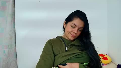 Snapshot of danna_1111 chatting on 11/11/25, 02:50 danna online show from 11/11/25, 02:50