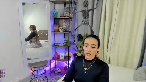 Snapshot of danna__castle chatting on 10/04/25, 04:54 Dannacastle online show from 10/04/25, 04:54