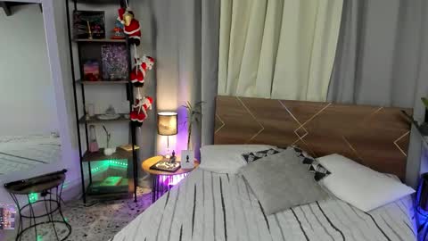 Snapshot of danna__castle chatting on 11/17/25, 05:13 Dannacastle online show from 11/17/25, 05:13