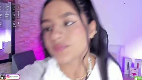 Snapshot of danna_gomez19 chatting on 05/04/26, 11:12 Sofia online show from 05/04/26, 11:12