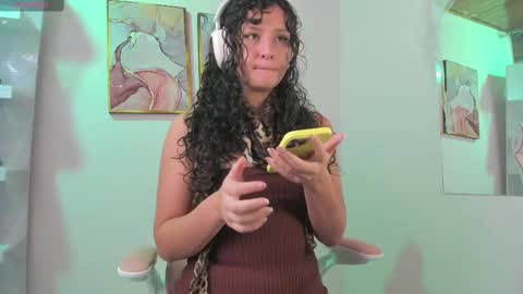 Danna Lovs online show from 03/03/25, 12:37