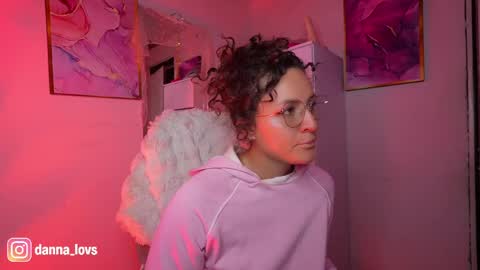 Danna Lovs online show from 05/15/26, 10:33