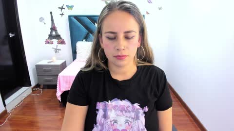 Danna martinezz online show from 01/09/25, 03:26