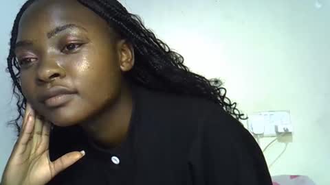 danna_miki online show from 12/14/25, 04:29