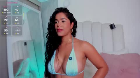 Snapshot of danna_ross101 chatting on 09/23/25, 11:19 danna ross101 online show from 09/23/25, 11:19