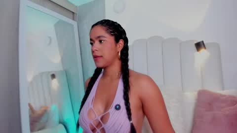 Snapshot of danna_ross101 chatting on 10/13/25, 11:54 danna ross101 online show from 10/13/25, 11:54