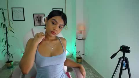 Danna online show from 04/07/26, 11:59