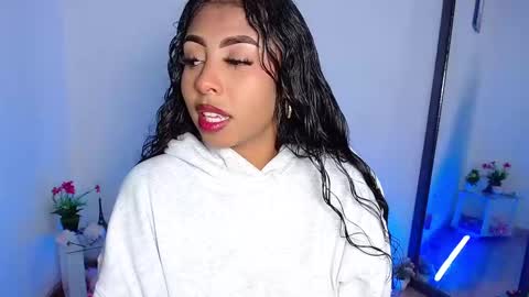 Danna online show from 03/08/25, 09:39