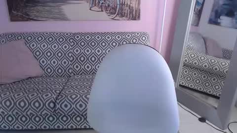 danna_wagner online show from 12/15/25, 12:42