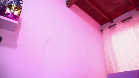 Danna Berlin  online show from 10/29/25, 07:15