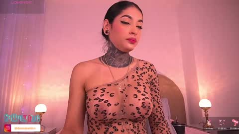 Danna Berlin  online show from 11/24/25, 07:24