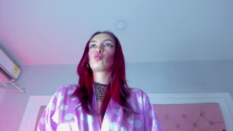 Danna  online show from 04/11/26, 07:45