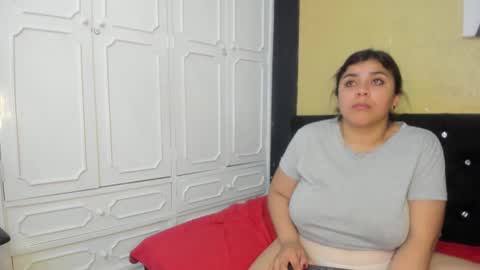 Danna Garza online show from 02/05/25, 07:39