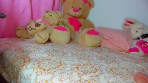 Danna Sofia jeins online show from 10/06/25, 09:29