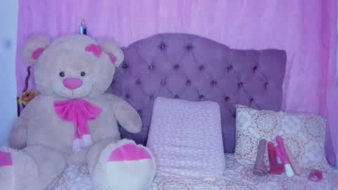 Danna Sofia jeins online show from 02/25/26, 01:21