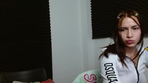 dannamomcerrat online show from 12/20/24, 05:25